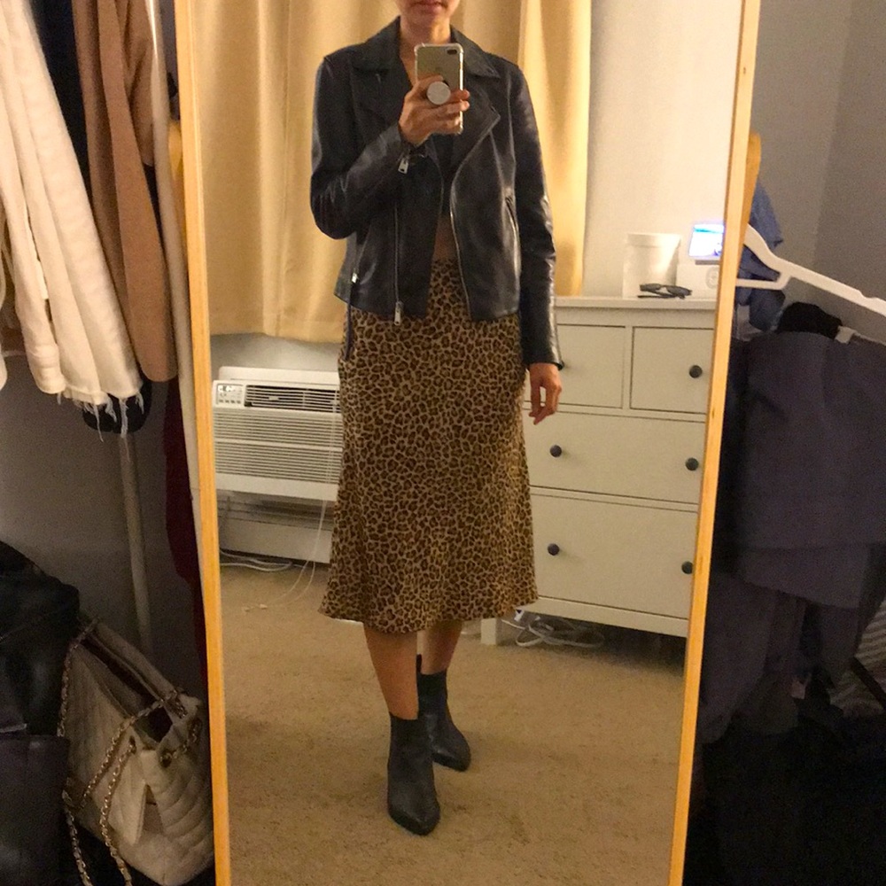 COPY - Leopard print satin material midi skirt